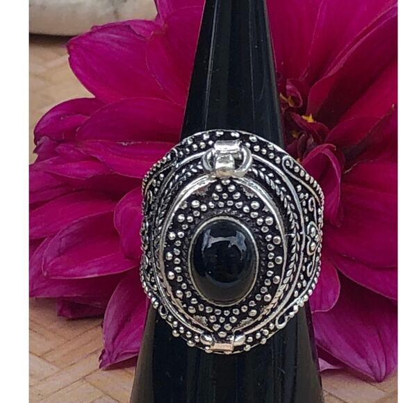 925 Sterling Black Onyx Poison Ring  Size 7 - Picture 1 of 7